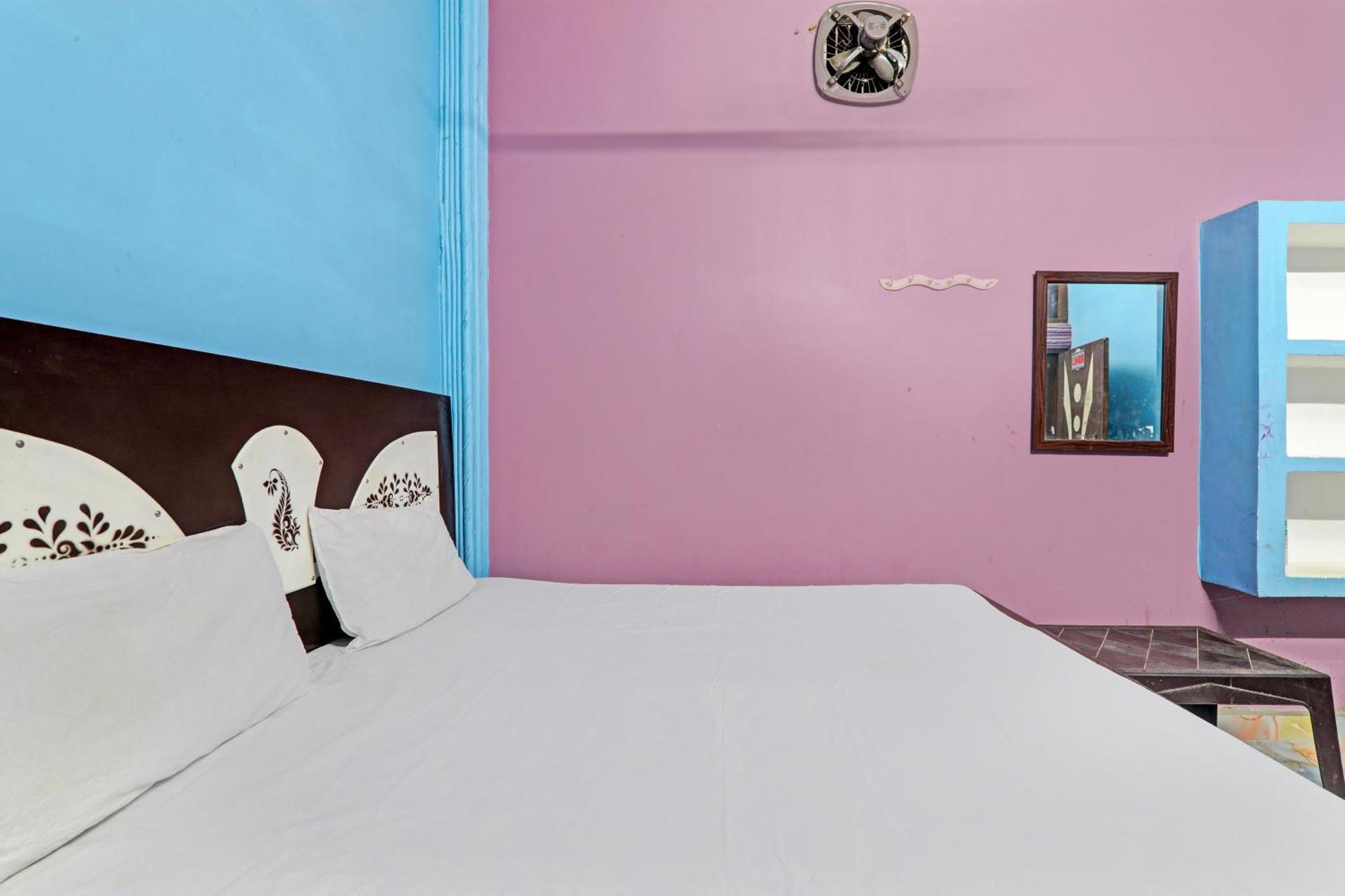 Hotel O Home Om Marriage Hall Ayodhya Exteriér fotografie